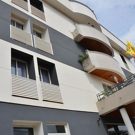 Congress Hotel Yaoundé Exterior photo